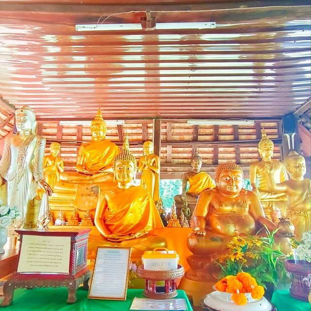 สร้างเมื่อ พ.ศ. 1606 วัดพระยืน เมืองลำพูน