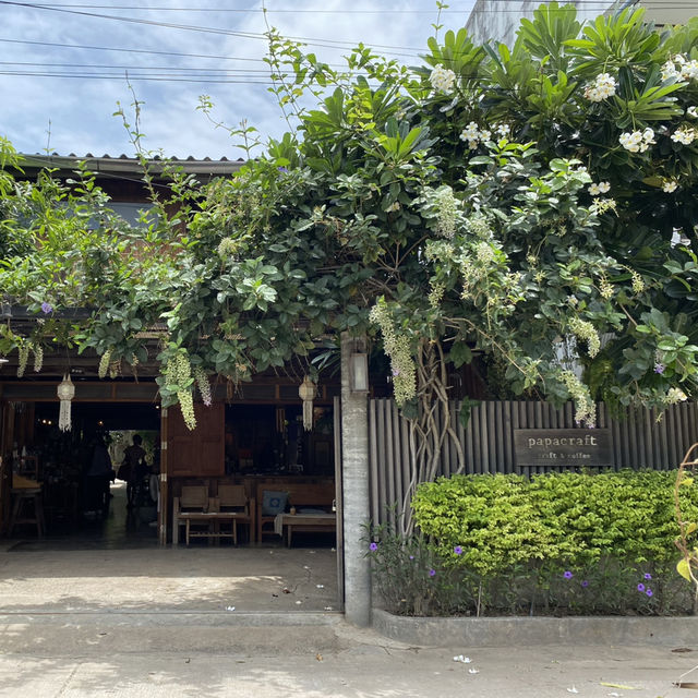 PAPACRAFT CAFE