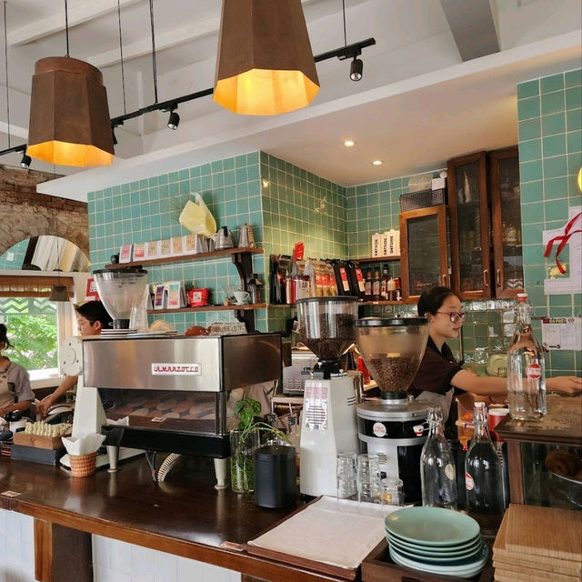 pretty cafe