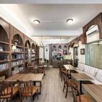 Bibli Library Cafe