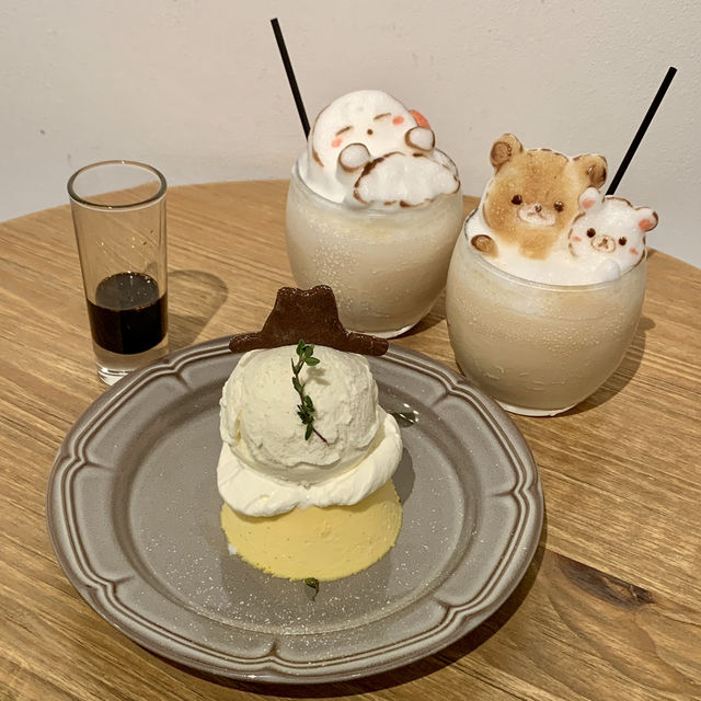 Adorable Coffee Break with 3D Latte Art🧸