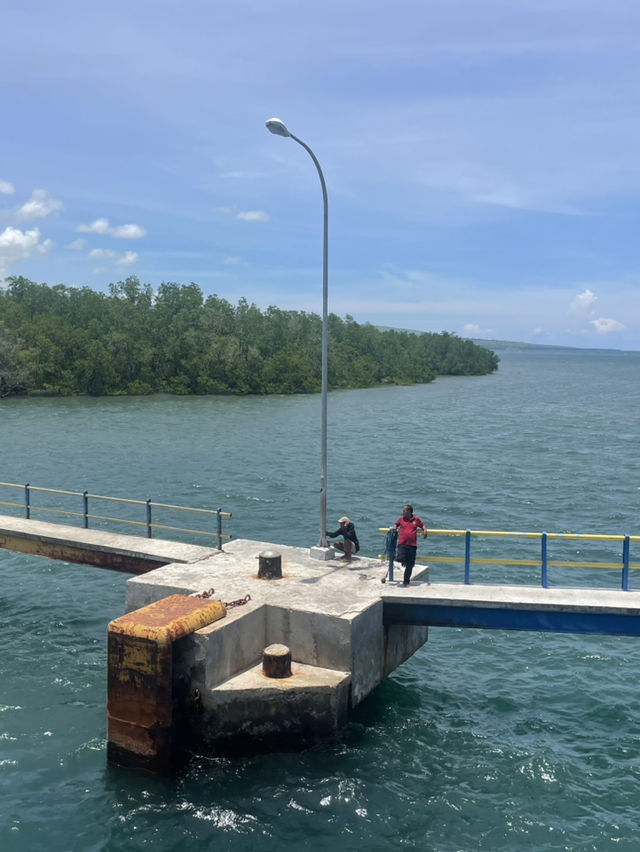 Arriving at the Harbour in Waingapu: A Gateway to Sumba’s Soul ⚓🌅 