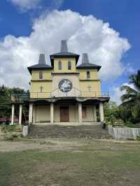 The Yellow Church of Makamenggit: A Unique Architectural Treasure ⛪✨ 