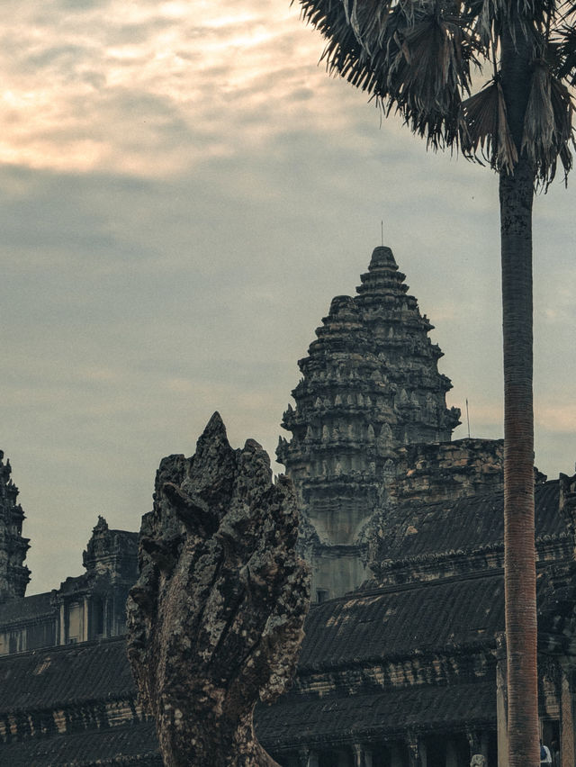🇰🇭 Angkor Wat: One of the Most Breathtaking Places I’ve Ever Visited 🏛