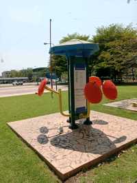 พักผ่อนหย่อนใจ ที่ สวนสาธารณะบึงหนองบอน