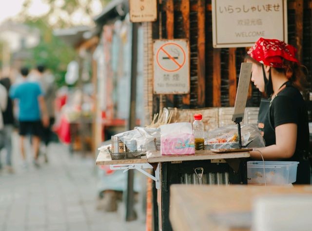 เที่ยวคลองแม่ข่า เชียงใหม่ – มุมชิลล์ใหม่ที่ต้องมา