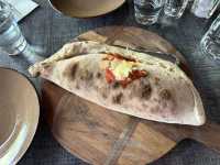 紐西蘭🇳🇿吃到超好吃的義大利餃calzone 起司超多又牽絲！