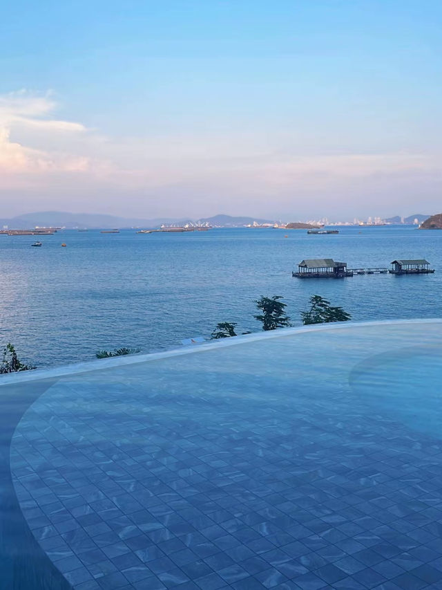 โรงแรมเกาะสีชัง novotel koh sichang