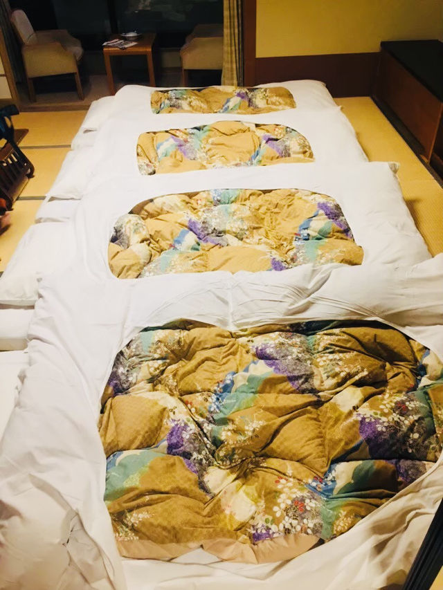 Okunikko Konishi Hotel  แช่ออนเซ็น ใบไม้เปลี่ยนสี