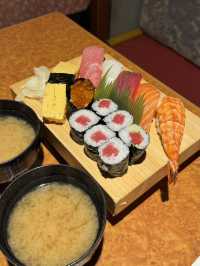 Tokyo Shinjuku – The Neon City That Never Sleeps