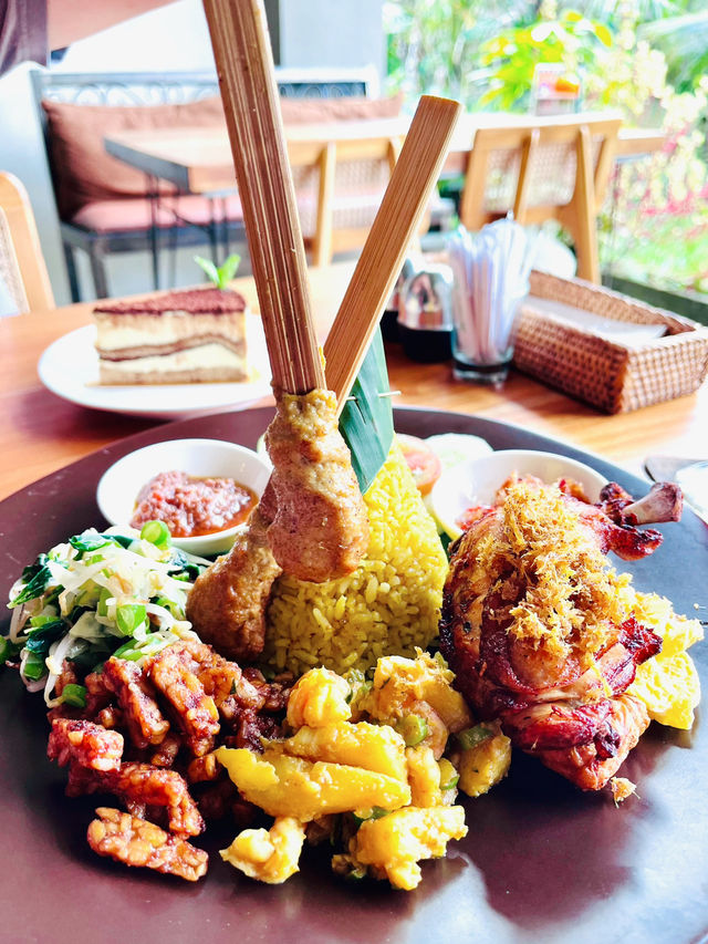 Spring Dine next to Paddy Field: Fuzion