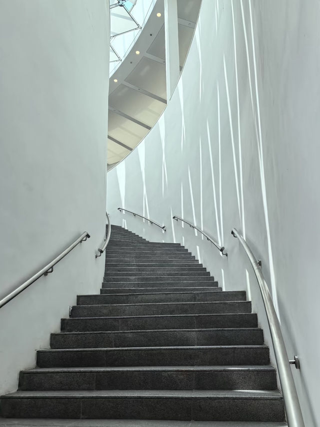 A Cultural Oasis in the City: Discovering the Guangzhou Museum of Art