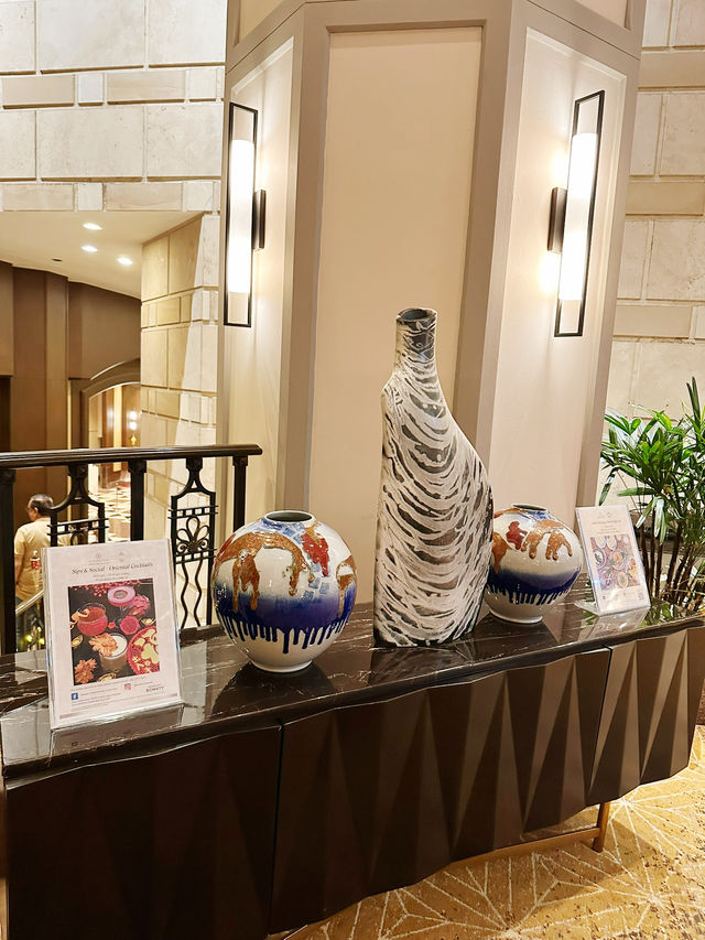 Raya Elegance at Pavilions Lounge