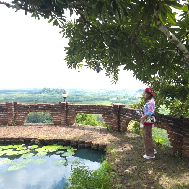อุทยานธรรมเขานาในหลวง