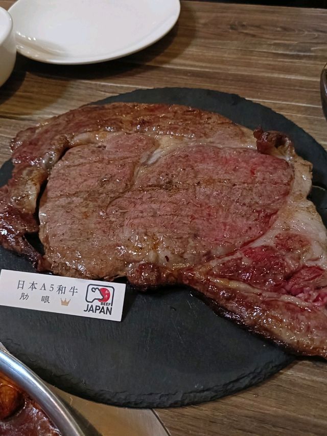 新竹，孫太太私料慢火鍋帝王蟹自由