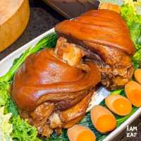บุฟเฟ่ต์นานาชาติมา 4 จ่าย 3 ซูชิฟัวกราส์ไม่อั้น