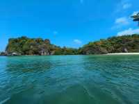 Soft white sands, calm waves