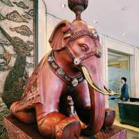 Riverside Serenity: Discovering Shangri-La Bangkok