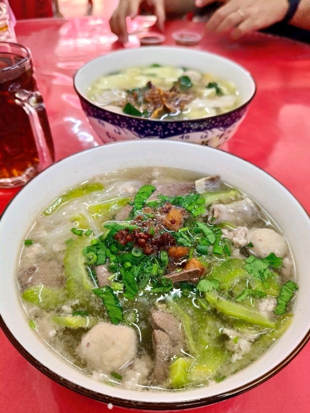 🤤Slurp-Worthy Alert🔥: The Mee Hoon Kueh Worth Driving to Kulai For