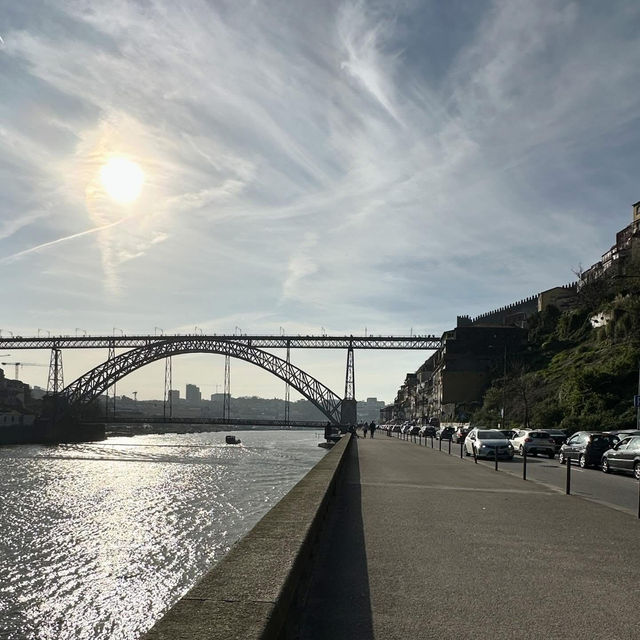 Crossing Stories & Skylines: A Day by the Luís I Bridge
