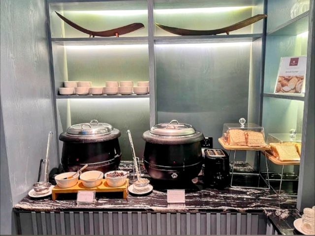 檳城 | Plaza 機場貴賓室，現點現煮咖喱叻沙麵！