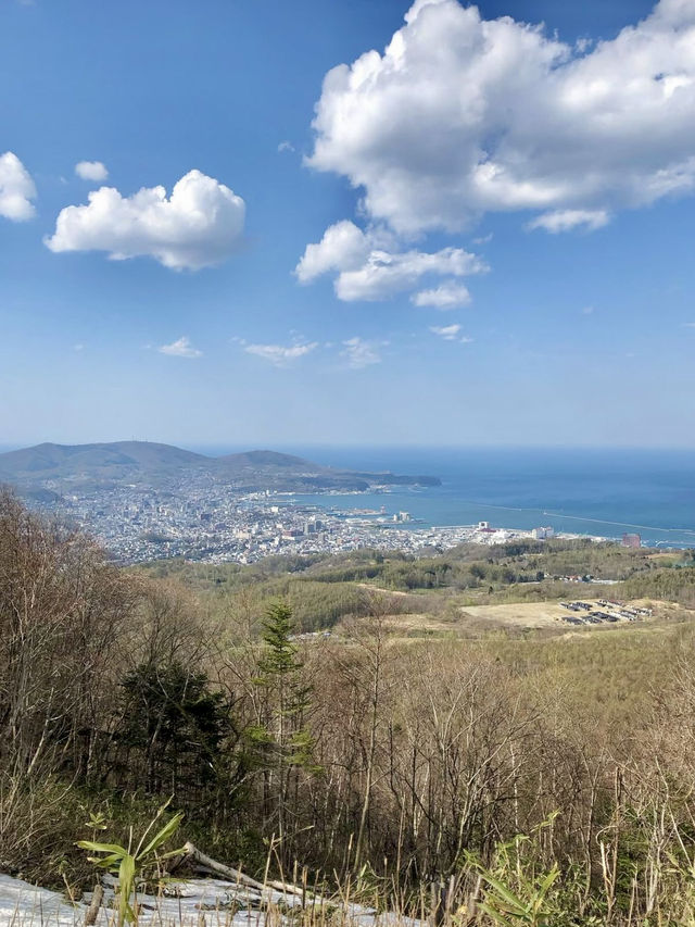 A Gentle Day in Otaru – Canals, Views & Sea Breeze Moments