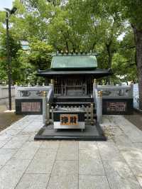 【東京都芝公園🇯🇵熊野神社】小さな神社ですがインパクトありました☺️