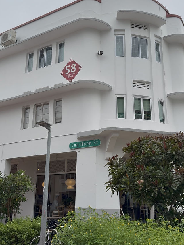 Walkable Foodie Haven: Cafe Hopping in Tiong Bahru