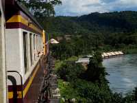 สัมผัสประวัติศาสตร์บนรางรถไฟเหนือน้ำแคว