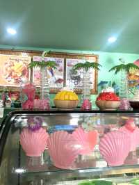 パタヤ🇹🇭絶対に行って欲しい！ピンクに囲まれた絶景ビーチカフェ🎀