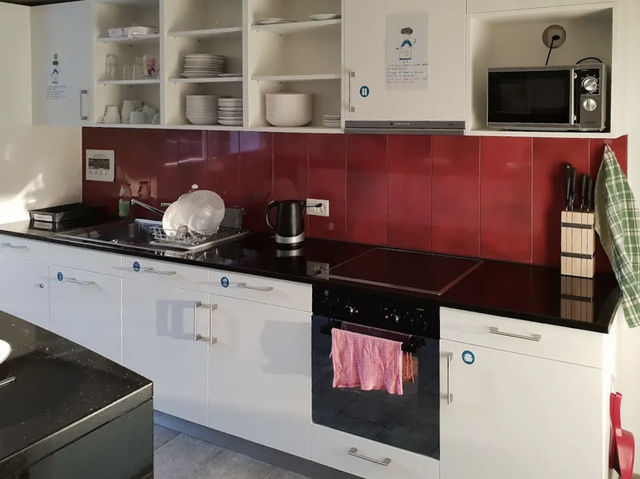 Extremely clean value hostel near Geneva