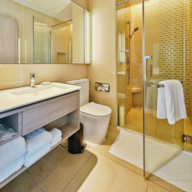 A Modern Haven of Comfort and Convenience
