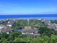 素晴らしいサービスと海を臨む絶景 | ザ・リッツ・カールトン・バリ