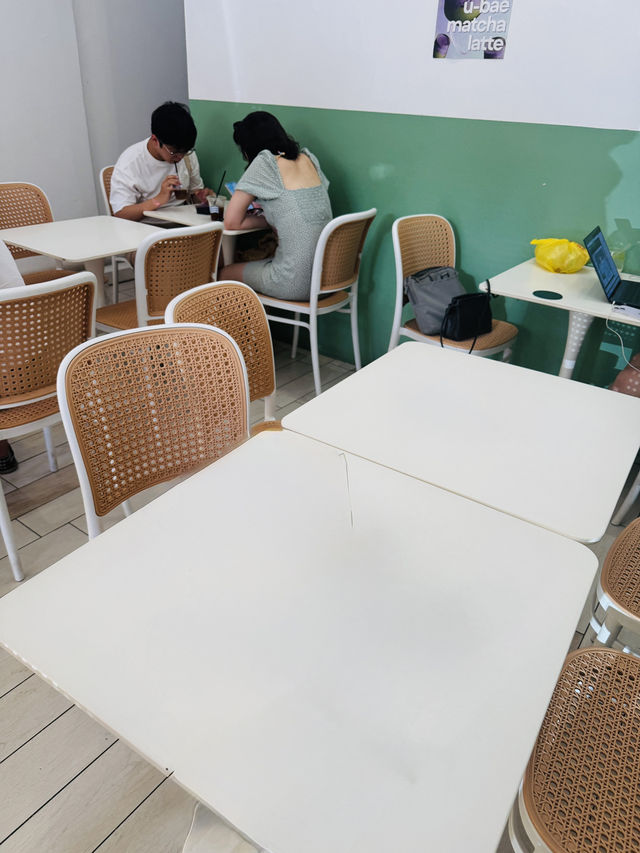 Mizumizu: Simple Menu, Strong Identity