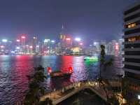 🌃✨ **香港浮世繪｜維港與廟街的魔幻對照記** 🏮🚢  