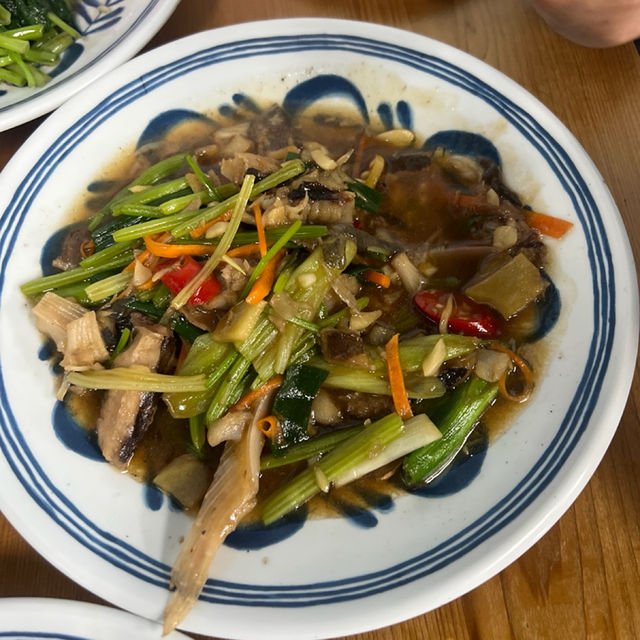 🌊海味滿滿的午後散策：卯澳船長平價小吃，一口小卷一口海風吹來的滿足
