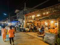 เที่ยวถนนคนเดินเชียงคานหน้าฝน ของกินฉ่ำ