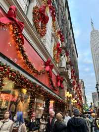🗽🎄 NYC is the best place to be during festive season! 