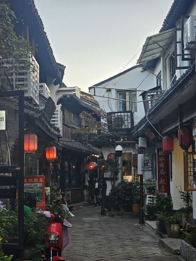 The Ultimate Zhujiajiao Day Trip Guide: Venice of Shanghai