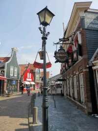Volendam Vibes: Boats, Breezes, and Bright Houses