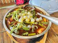 ร้านอาหารหมึกเมาคลื่น หาดกระทิงลาย