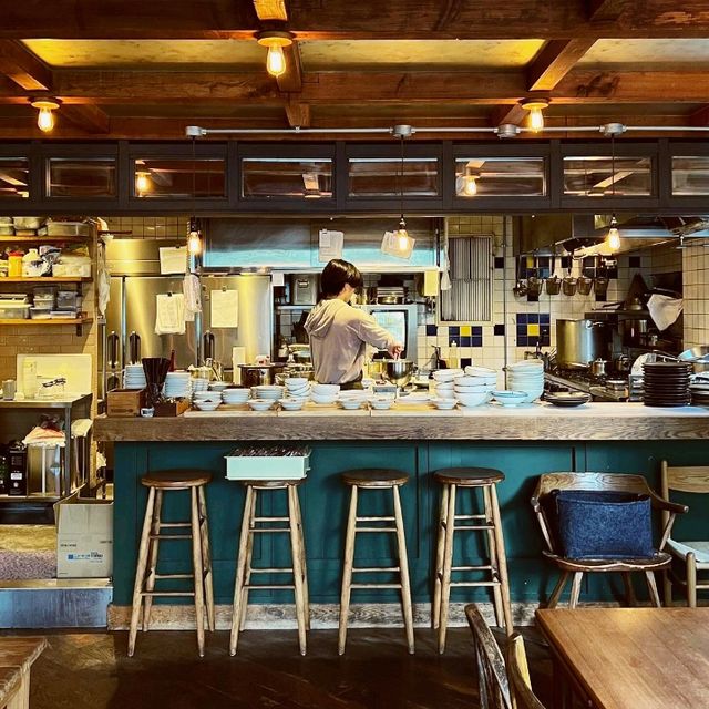 L I K E Cafe n Restaurant 