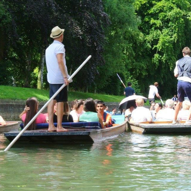 🛶 Punting on the River Cam