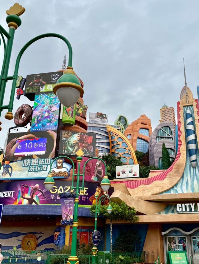 A Royal Tour: Discover the Disney Princesses of Shanghai Disneyland