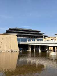 Qin‑Han Pavilion