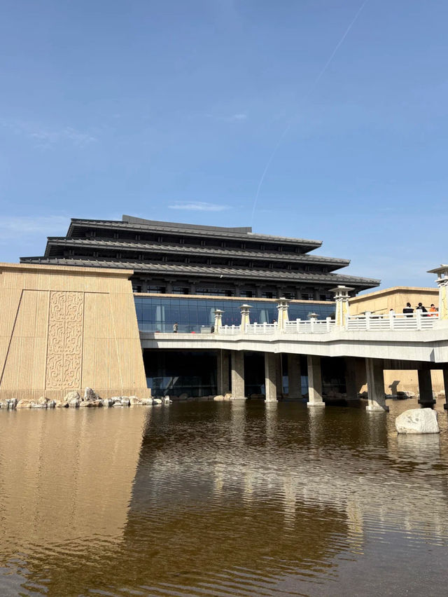 Qin‑Han Pavilion