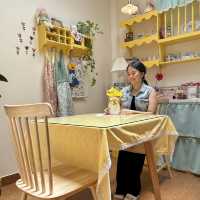 แวะพักร้อนที่ร้านไอศรีม แสนน่ารัก