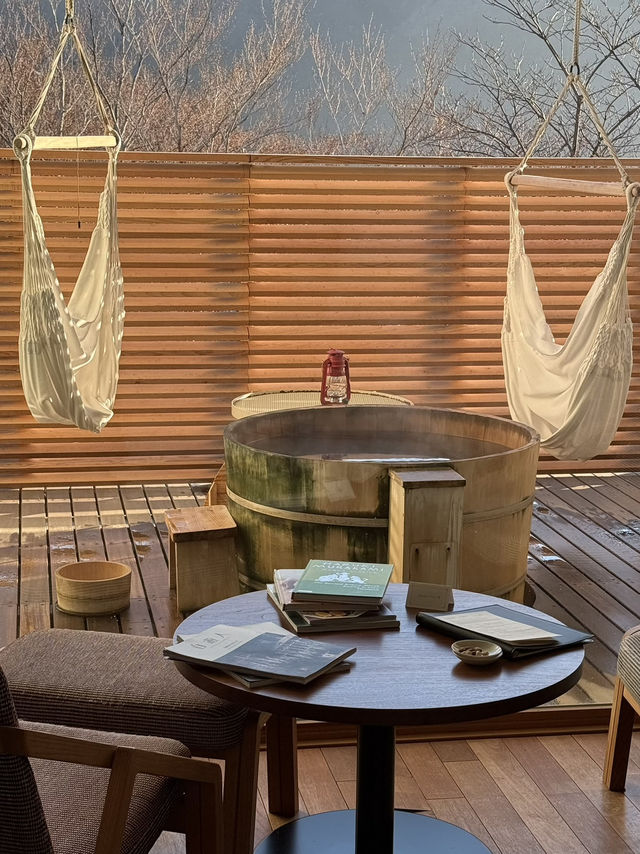 📖 Hakone Honbako – A Book Lover’s Onsen Retreat in the Mountains