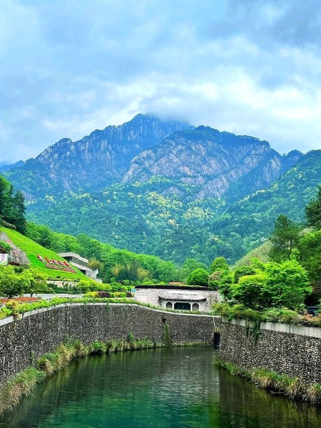 Huangshan’s Ancient Villages Are Straight Up Magic