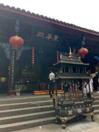 Qingchengshan Is Like Walking Into a Peaceful Kung Fu Movie